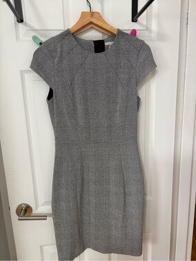 Gray Cap-Sleeve Sheath Dress - Brand: